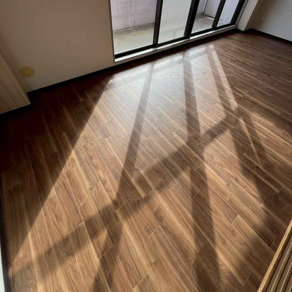 アパート LDK 床CF張替・ソフト巾木交換 那須塩原市